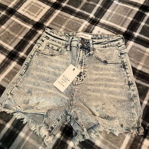 DISTRESSED ACID WASH SHORTS BY RISEN